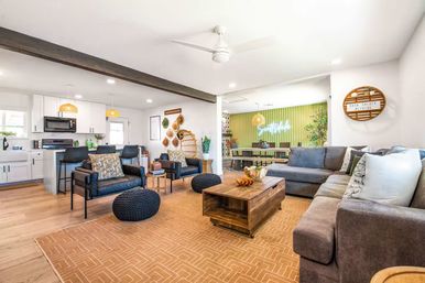 Casa Salute: Poolside Escape 5 Mins from Old Town image 14