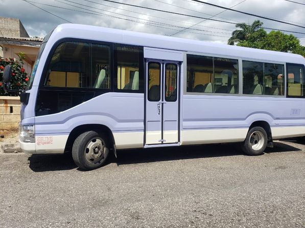 Ride & Relax: Jamaica Private Taxi Services image 6