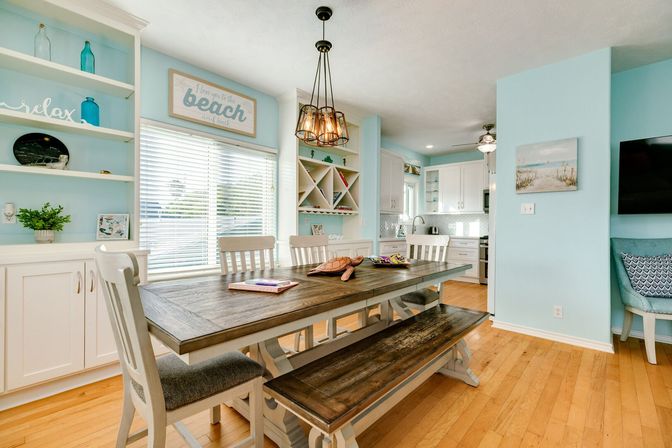 Tortuga Inn Galveston Retreat: Heated Pool, Game Room & Walk to Beach image 21