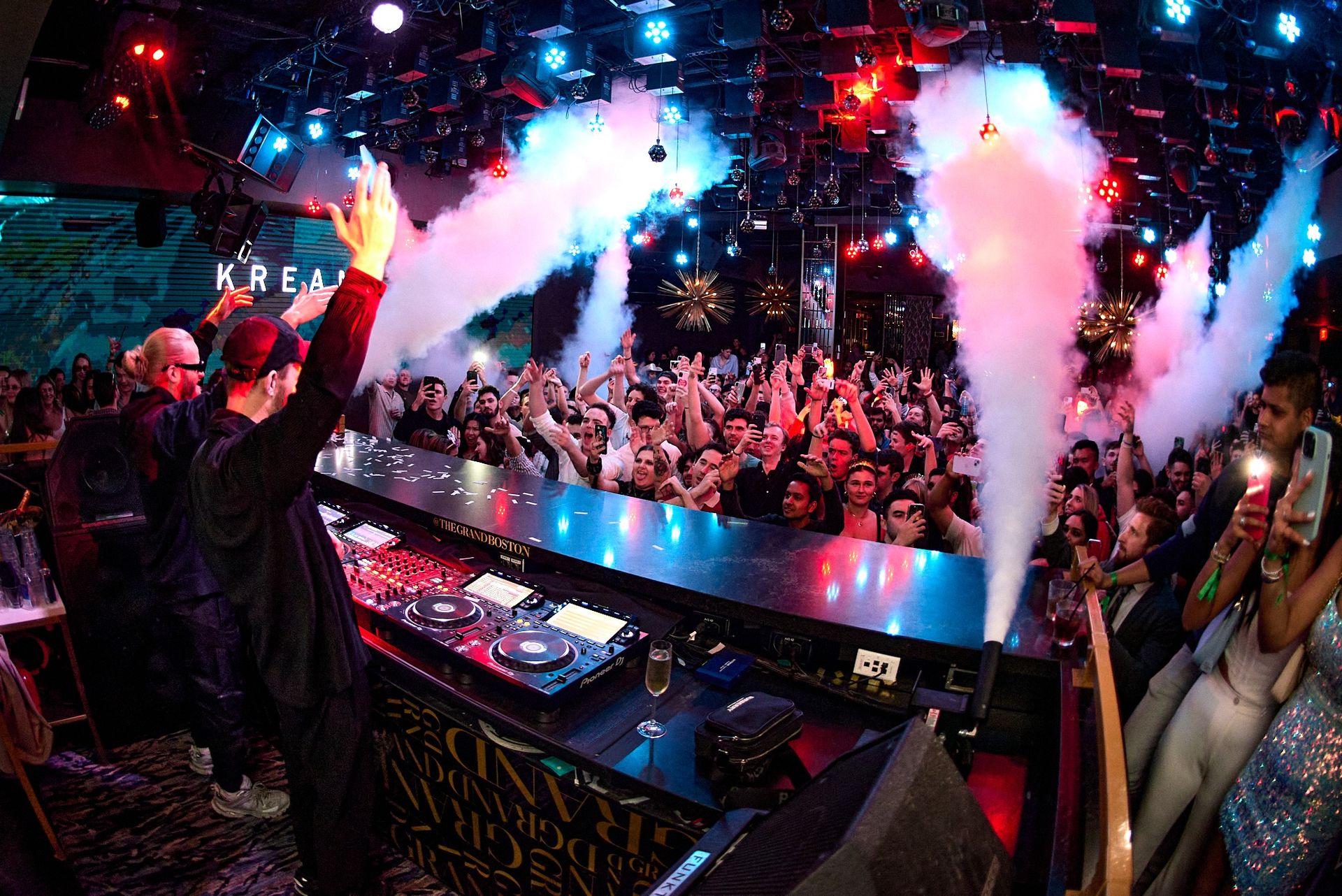 Top 10 Best Nightclubs in Boston [Updated 2023] - Discotech