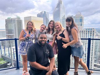 Karaoke Party Tours: Food, Music & Unforgettable Vibes image 16