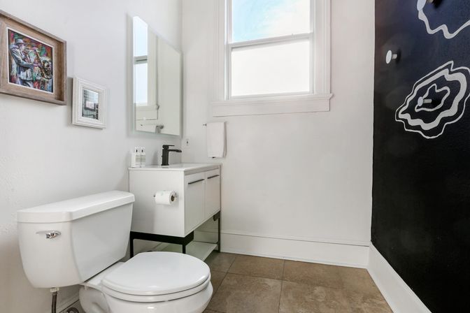 Tropical Oasis Near French Quarter with Heated Pool & Local Art image 26