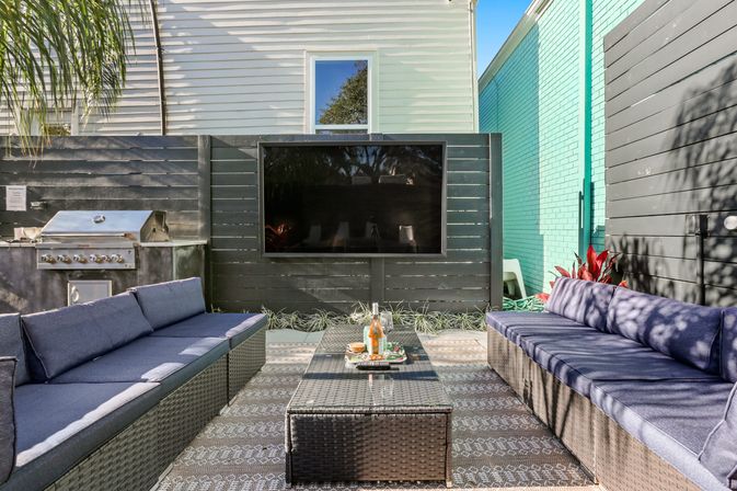 Tropical Oasis Near French Quarter with Heated Pool & Local Art image 5