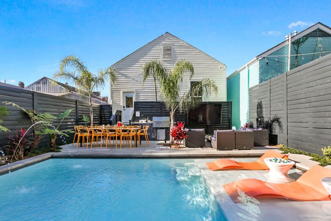 Tropical Oasis Near French Quarter with Heated Pool & Local Art image 1