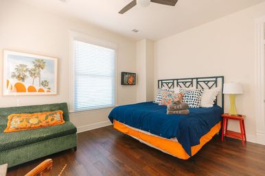 La Onda Azul Galveston Beach House for Groups: Walk to Beach, Bars & Pleasure Pier image 40