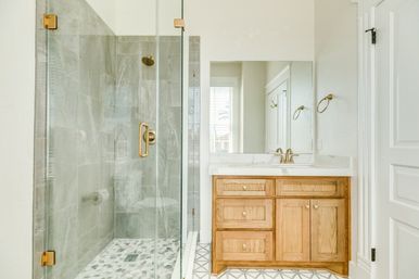 La Onda Azul Galveston Beach House for Groups: Walk to Beach, Bars & Pleasure Pier image 12