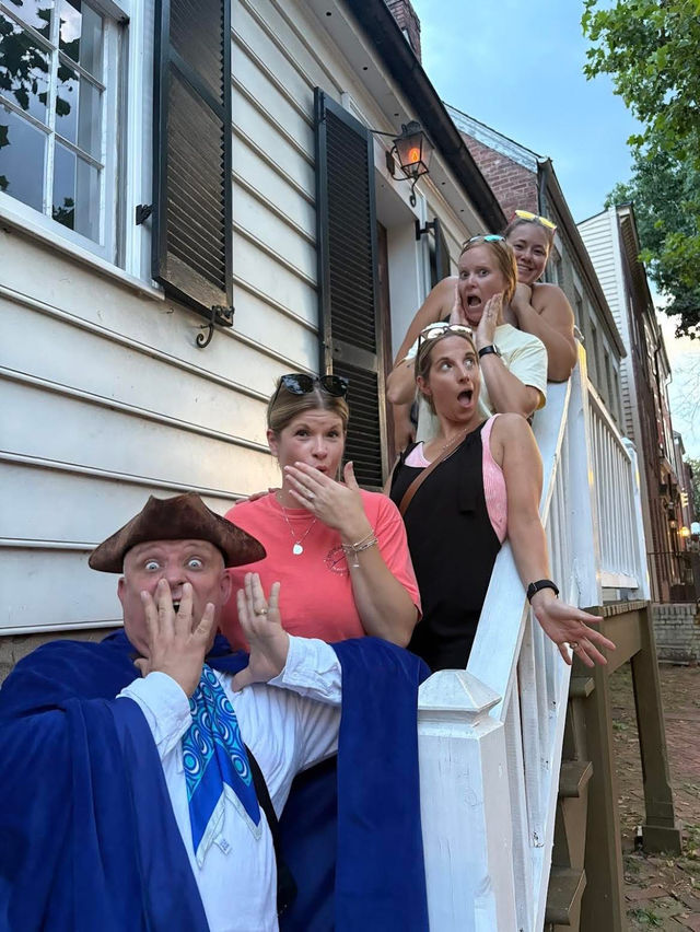 Booze and Boos: Ghost Tour + Bar Crawl in Alexandria image 4
