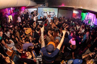 Gaslamp Party Pass Experience: 15 Clubs in 1 Night image 2