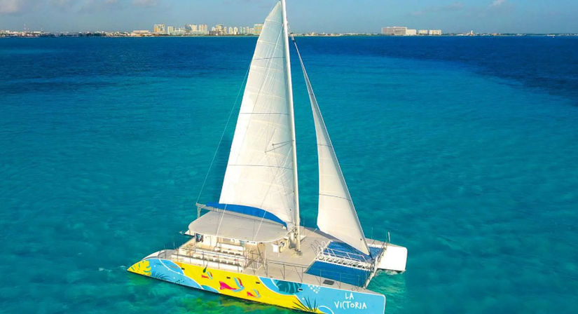 Catamaran Sail, Snorkel & Dolphin Swim on Isla Mujeres image 2