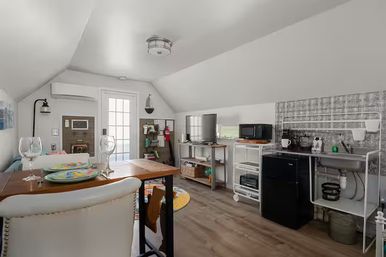 Historic Bradenton 6BR Estate with Heated Saltwater Pool & Game Room image 18