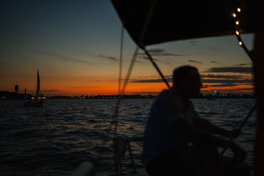 Sail the City. See the Lights - Bachelorette, Proposals, Birthday, Anniversary, Friends & Family image 4