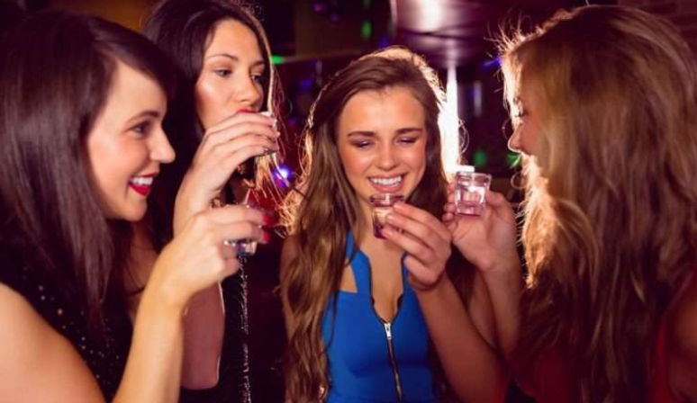 Ultimate Girls' Night Out: Zouk Nightclub Bottle Service image 5