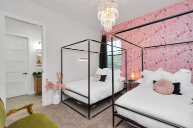 Bloom House HTX: Floral-Themed Downtown Home with Hot Tub, Chef, Massage & Mixology Class image 44