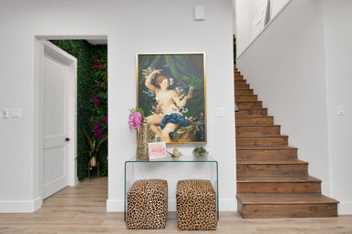 Bloom House HTX: Floral-Themed Downtown Home with Hot Tub, Chef, Massage & Mixology Class image 36