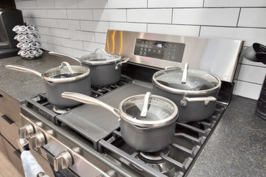 Bloom House HTX: Floral-Themed Downtown Home with Hot Tub, Chef, Massage & Mixology Class image 69