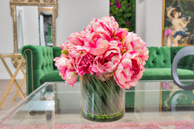 Bloom House HTX: Floral-Themed Downtown Home with Hot Tub, Chef, Massage & Mixology Class image 10