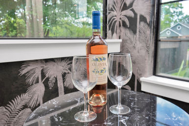 Bloom House HTX: Floral-Themed Downtown Home with Hot Tub, Chef, Massage & Mixology Class image 13