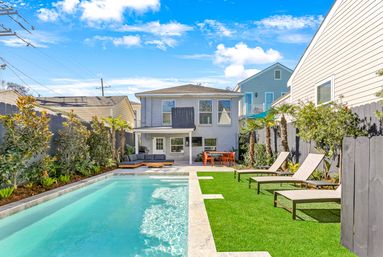 Magnificent Outdoor Paradise: Heated Pool & Spacious Hangout Areas image 3