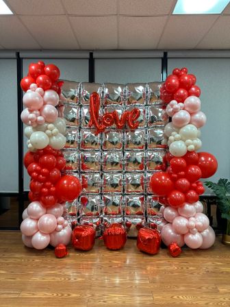 The Glam Balloon Booth Experience: Digital Photo Booth & Custom Backdrop for Your Event image 3