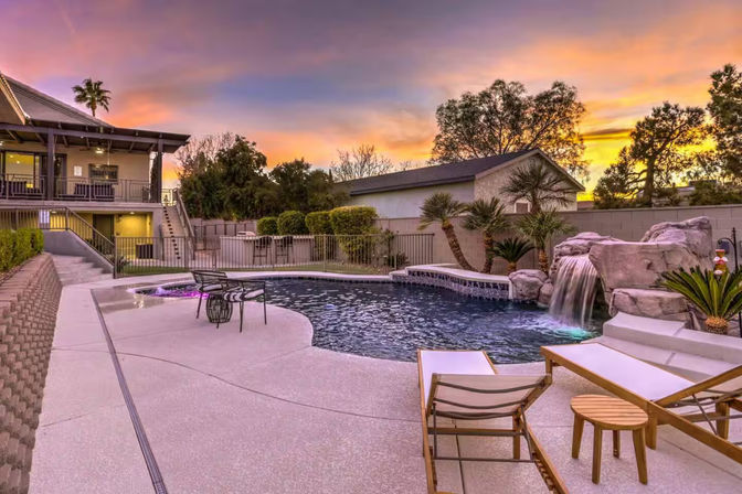 The Ultimate Vegas Villa: UFC Mansion with Pool, Gym & Game Room image 31