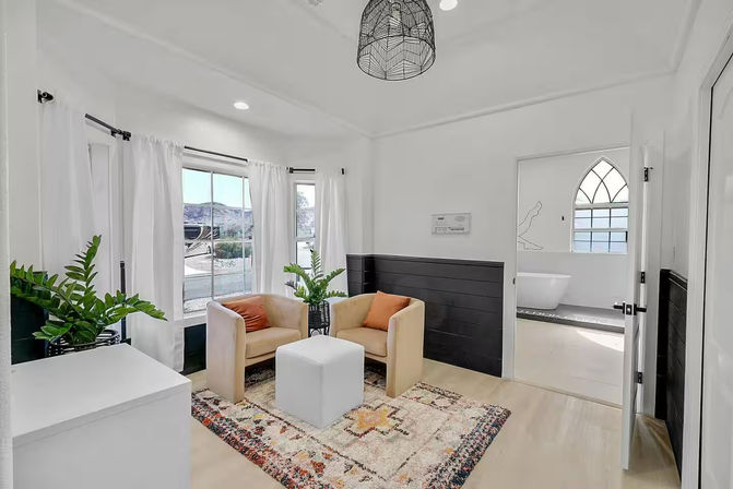 The Ultimate Vegas Villa: UFC Mansion with Pool, Gym & Game Room image 11