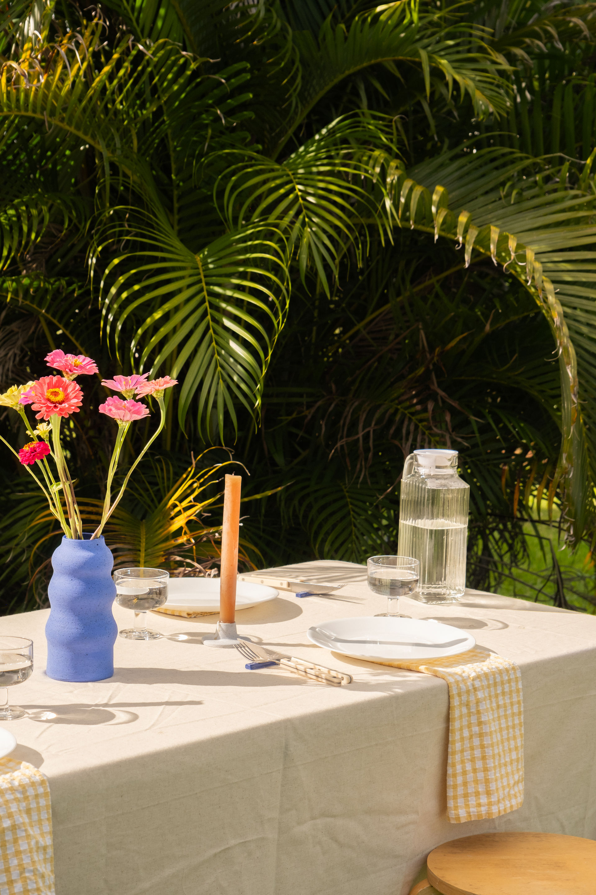 Luxury Pop-Up Picnic: Curated Tablescapes & Setup image 2