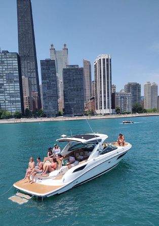 Yacht Charter on Lake Michigan with Chicago Skyline Views image 1