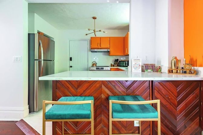 Jungle Casa: Stylish Upstairs Retreat with Private Patio image 42