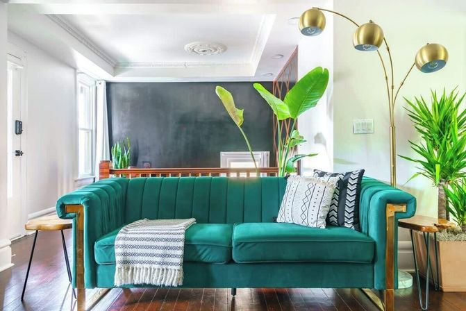 Jungle Casa: Stylish Upstairs Retreat with Private Patio image 23