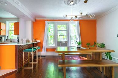 Jungle Casa: Stylish Upstairs Retreat with Private Patio image 7