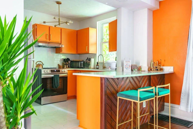 Jungle Casa: Stylish Upstairs Retreat with Private Patio image 5