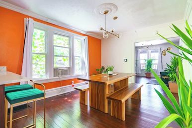 Jungle Casa: Stylish Upstairs Retreat with Private Patio image 39