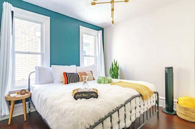 Jungle Casa: Stylish Upstairs Retreat with Private Patio image 6