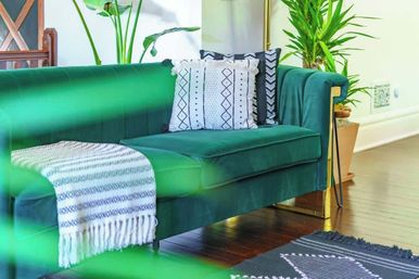 Jungle Casa: Stylish Upstairs Retreat with Private Patio image 20