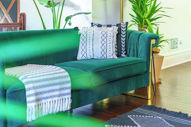 Jungle Casa: Stylish Upstairs Retreat with Private Patio image 20