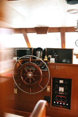 Patriot by Nautiste: Private Yacht Dining & DC Waterfront Views image 11