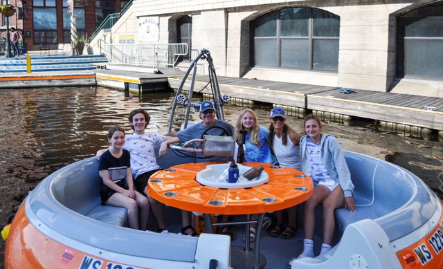 Donut Boat Experience: A Floating Bar You Get to Drive image 4