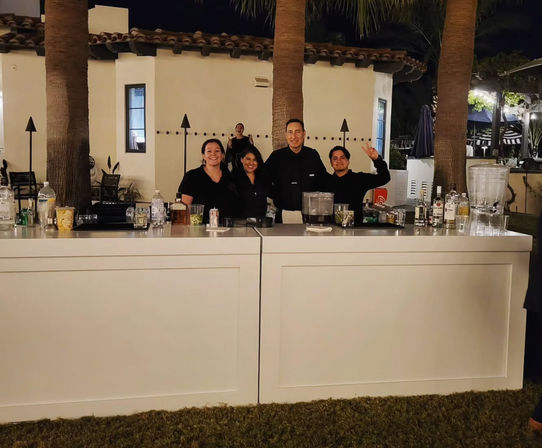 Top-Notch Private Bartenders & Event Staff for Every Occasion image 3