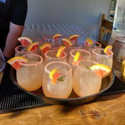 Top-Notch Private Bartenders & Event Staff for Every Occasion image 10