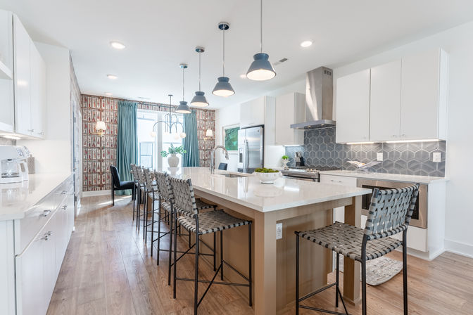Nora at The Lucy: Luxury Home with Rooftop Hot Tub & Skyline Views image 2