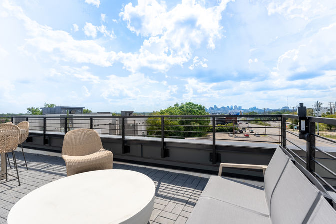 Nora at The Lucy: Luxury Home with Rooftop Hot Tub & Skyline Views image 11
