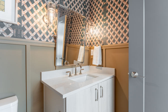 Nora at The Lucy: Luxury Home with Rooftop Hot Tub & Skyline Views image 23