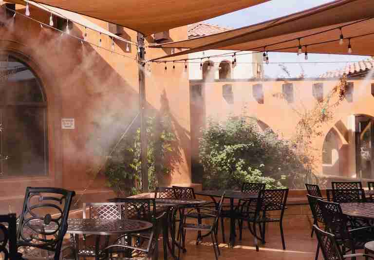 Restaurant Cooling Systems - BigFogg Misting Systems & Solutions