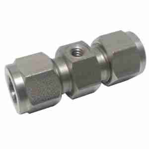 side view of stainless steel S.S. Nozzle Union 3/8" x 10/24 Thread