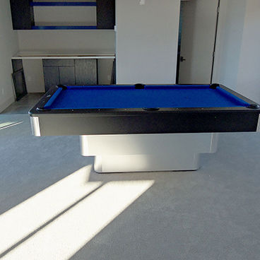 Maxim Pool Table