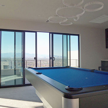 Maxim Pool Table