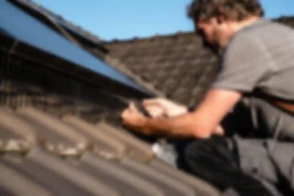 paul-on-roof.jpg