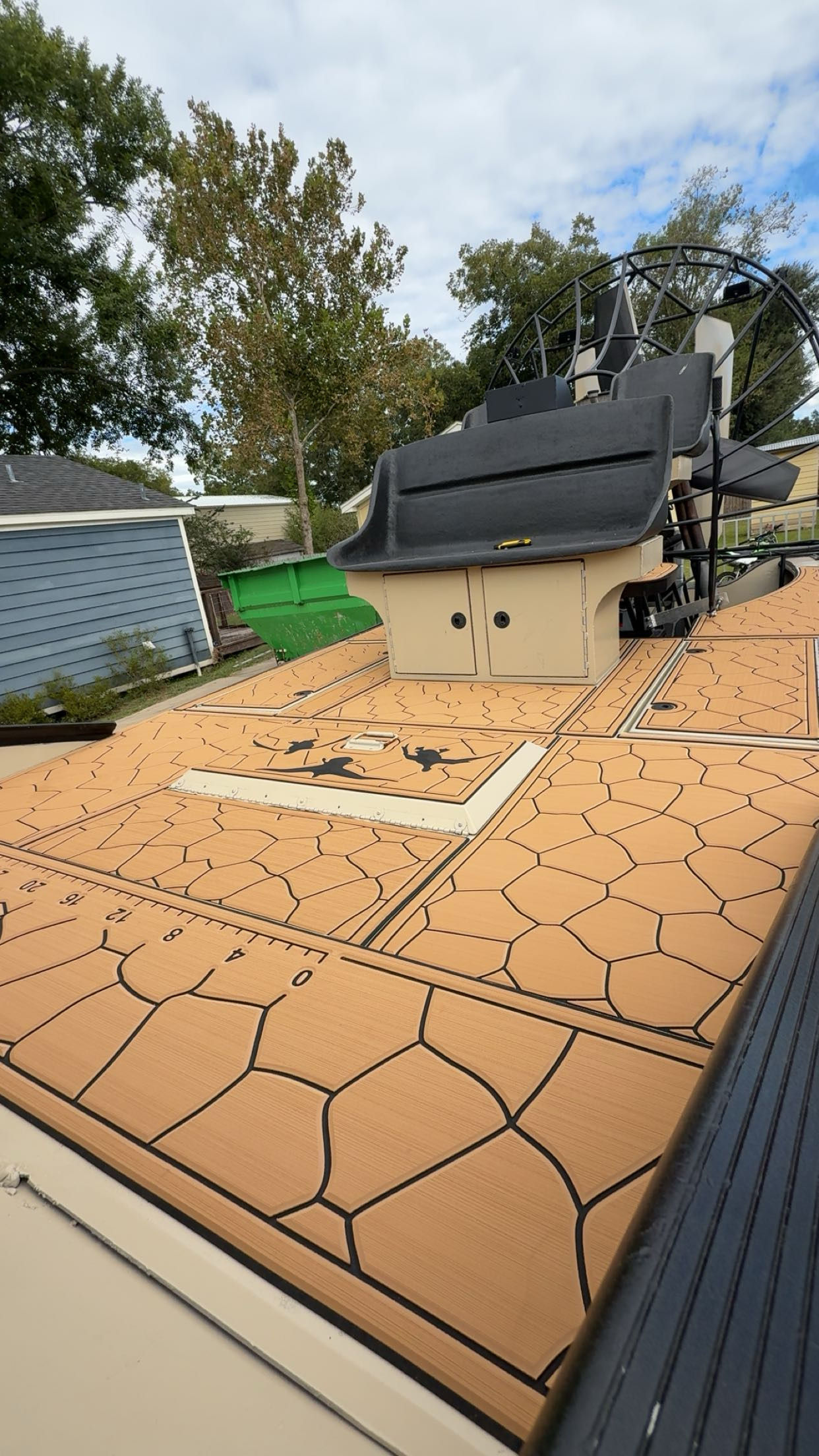 Airboat deck with Gator print and integrated fish ruler