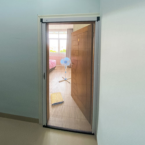 LIPAT-DOOR-CENGKARENG, PINTU LIPAT