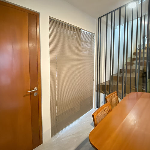 SLIMLINE-BLINDS-(LIVING-YANG-LEBAR)-CIPAYUNG-JAKARTA-TIMUR